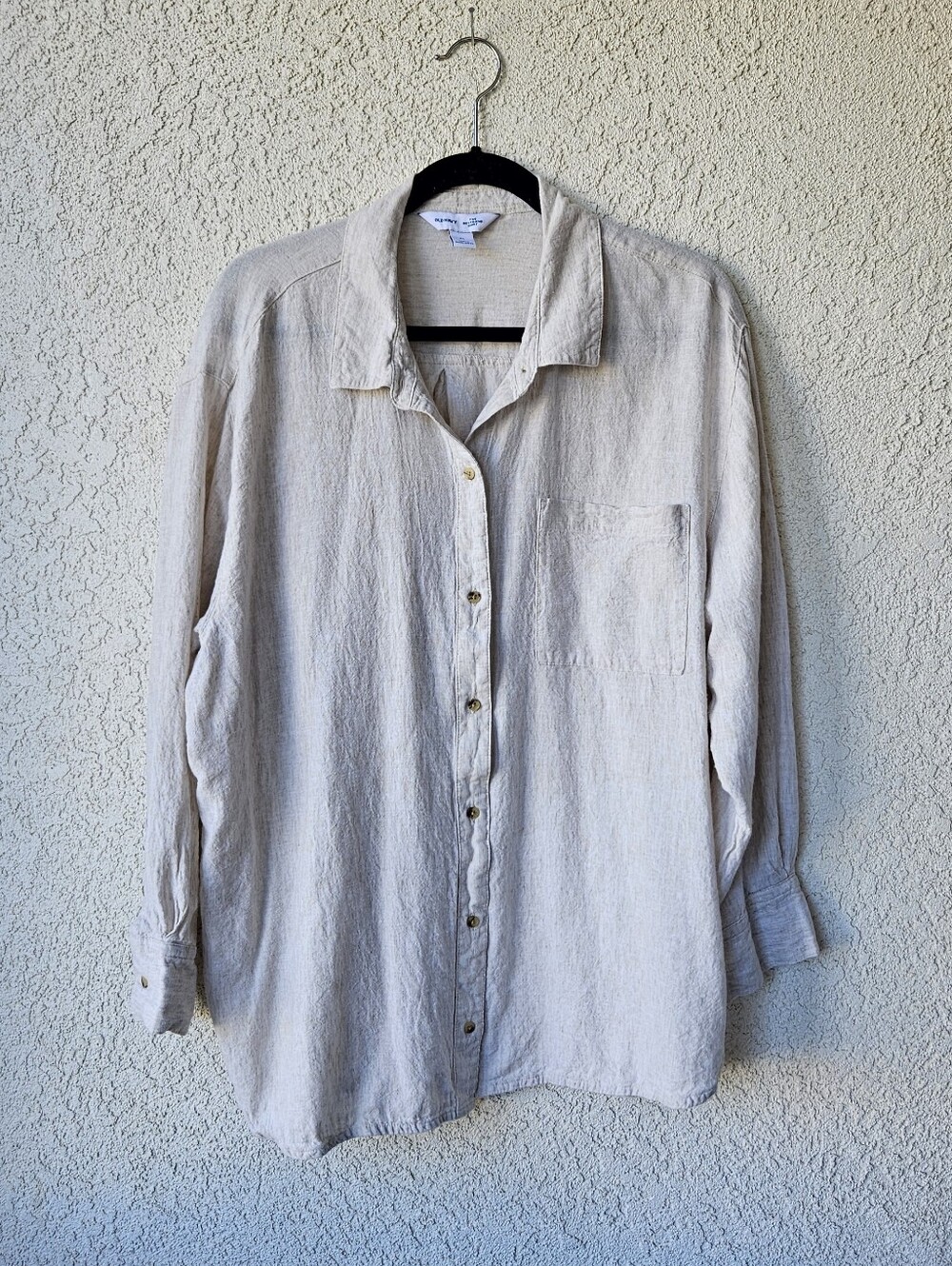 Old Navy Linen Boyfriend Shirt Button-Down in Oatmeal